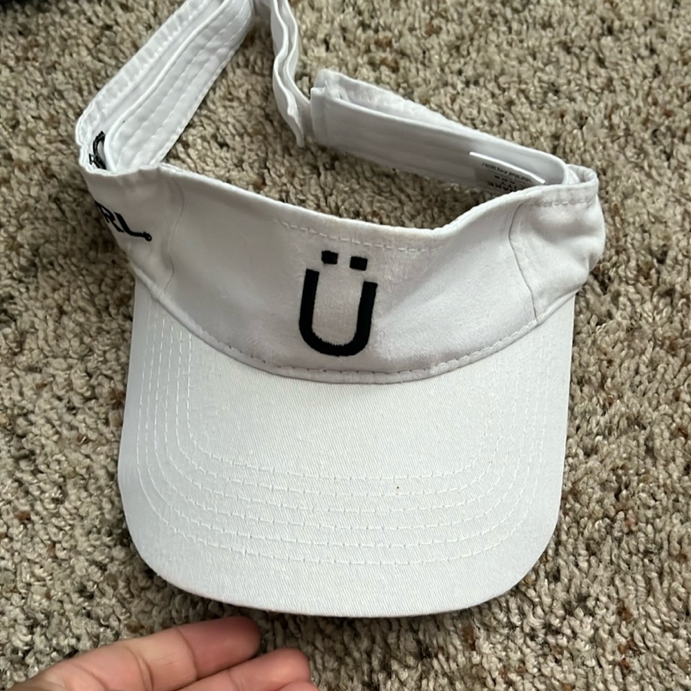 Nutrl White Hat